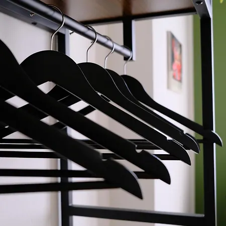 アパート Pit Stop In *